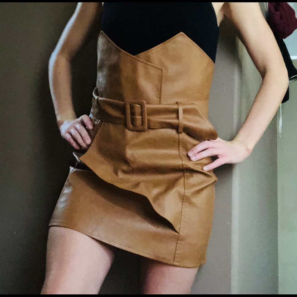 High waisted skirt